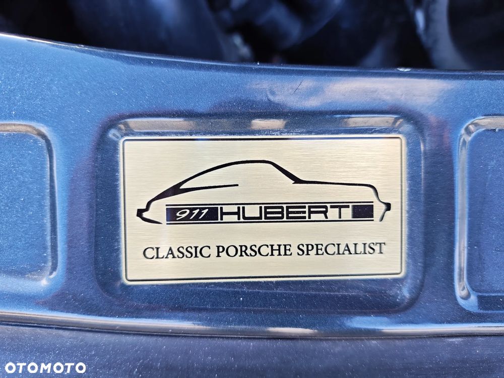 Porsche 911 - 25