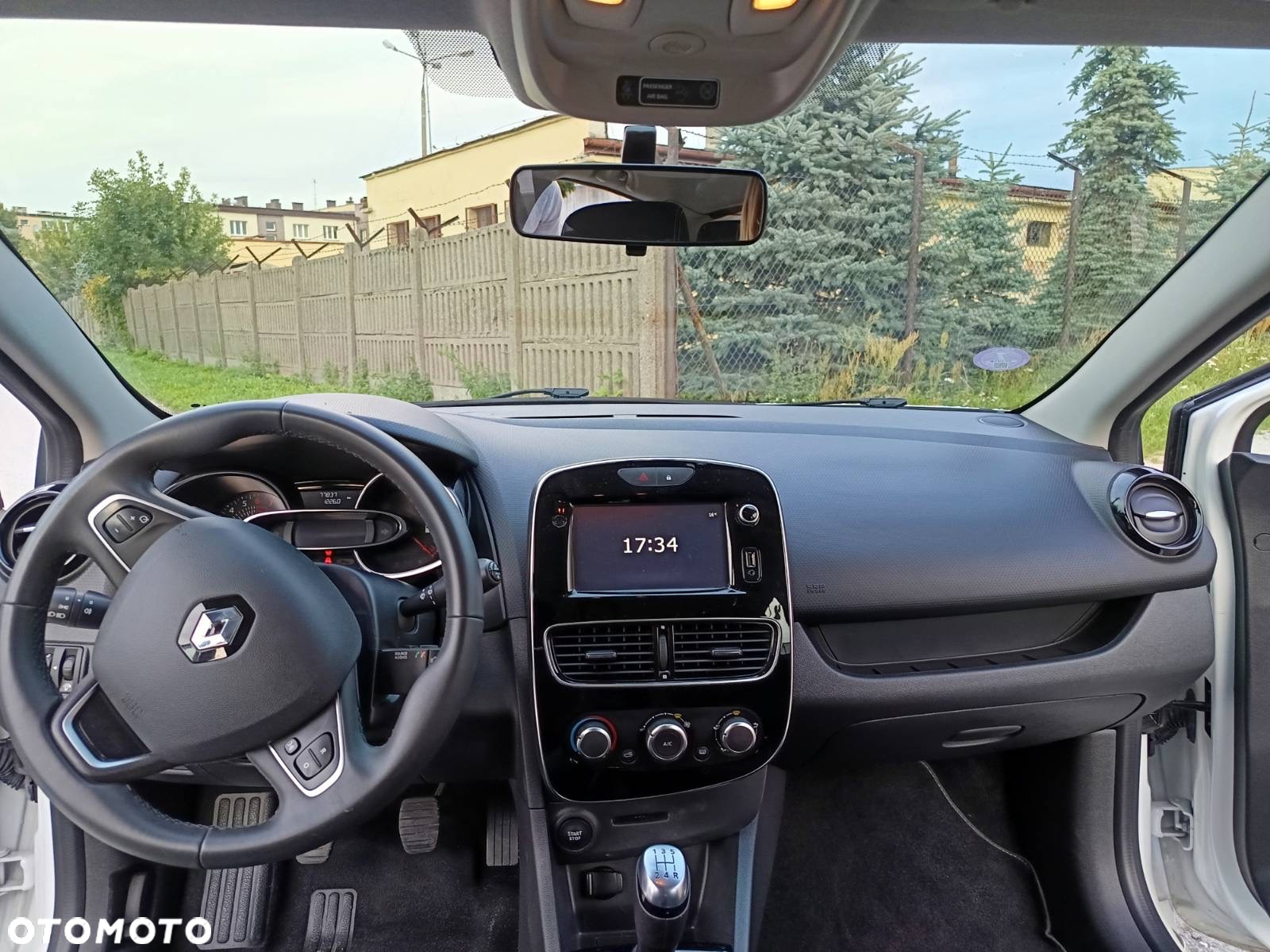 Renault Clio - 6