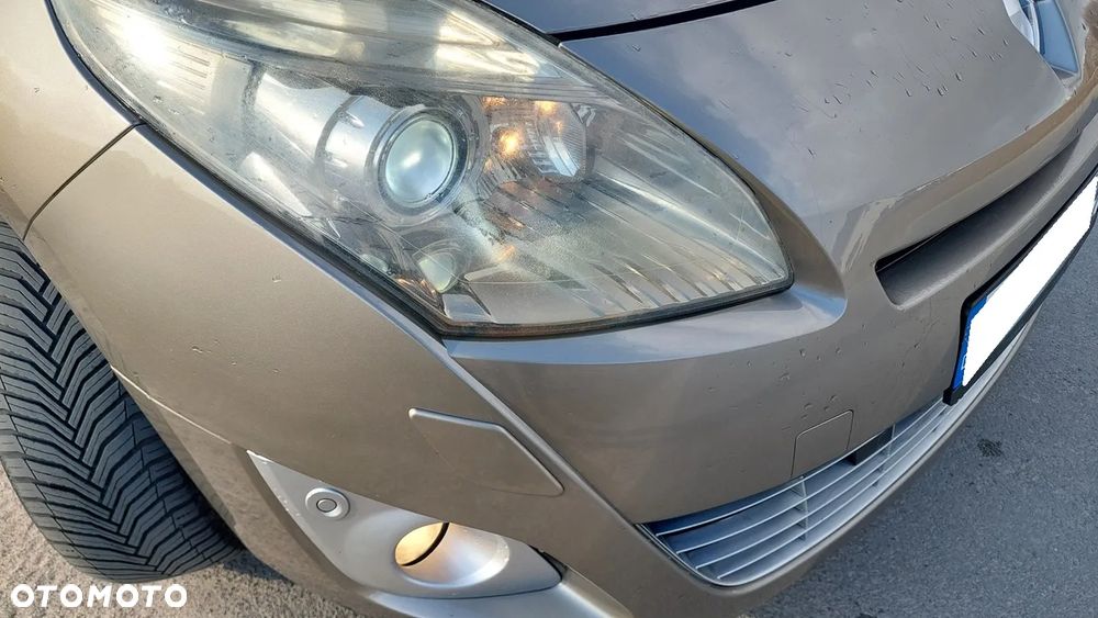 Renault Grand Scenic - 24