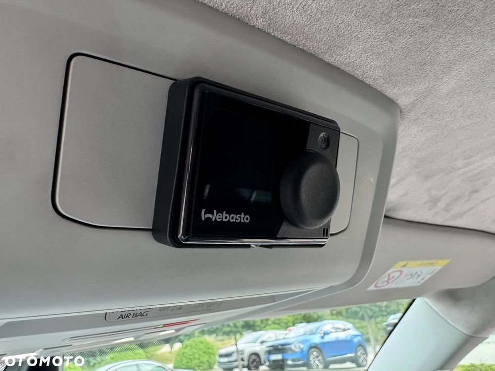 Volkswagen Caravelle - 39