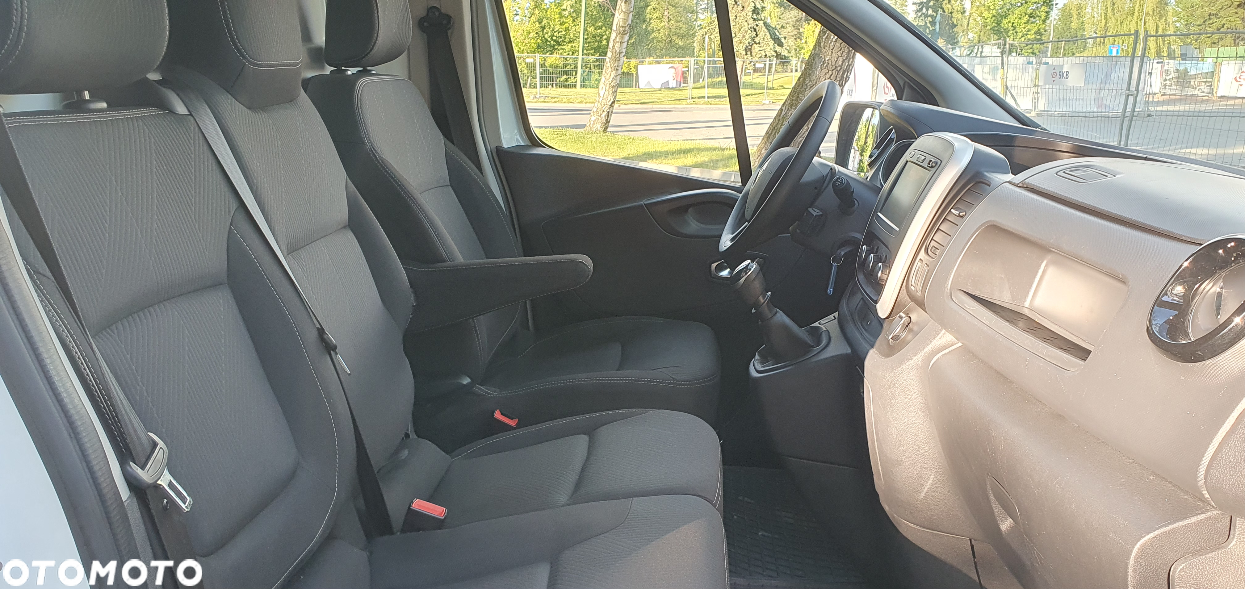 Renault Trafic - 21