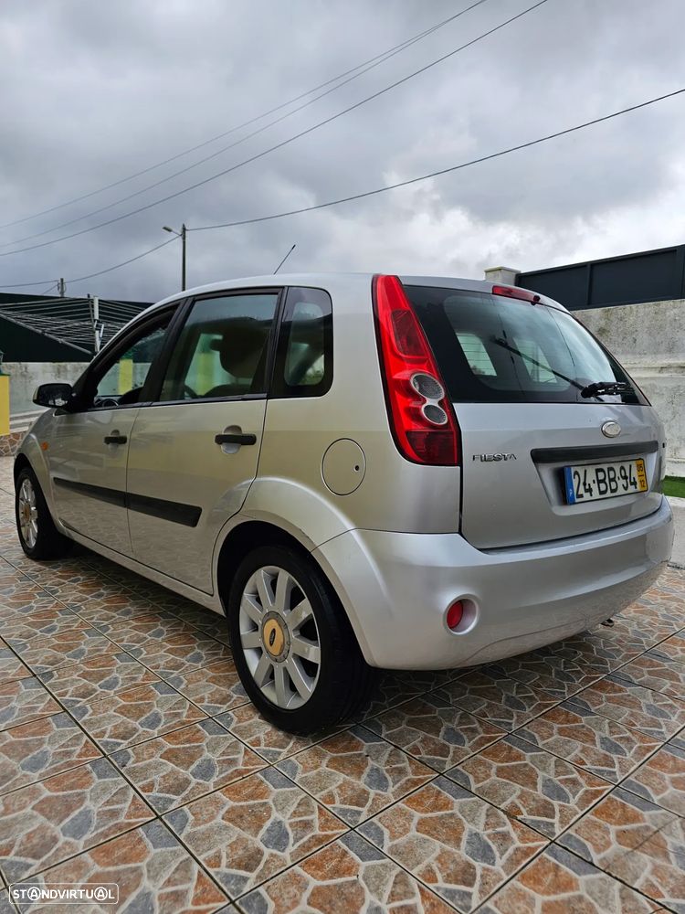 Ford Fiesta - 4