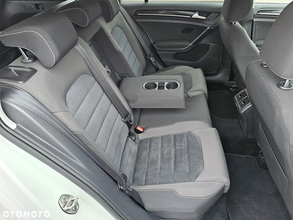 Volkswagen Golf Variant 2.0 TDI (BlueMotion Technology) Highline - 27