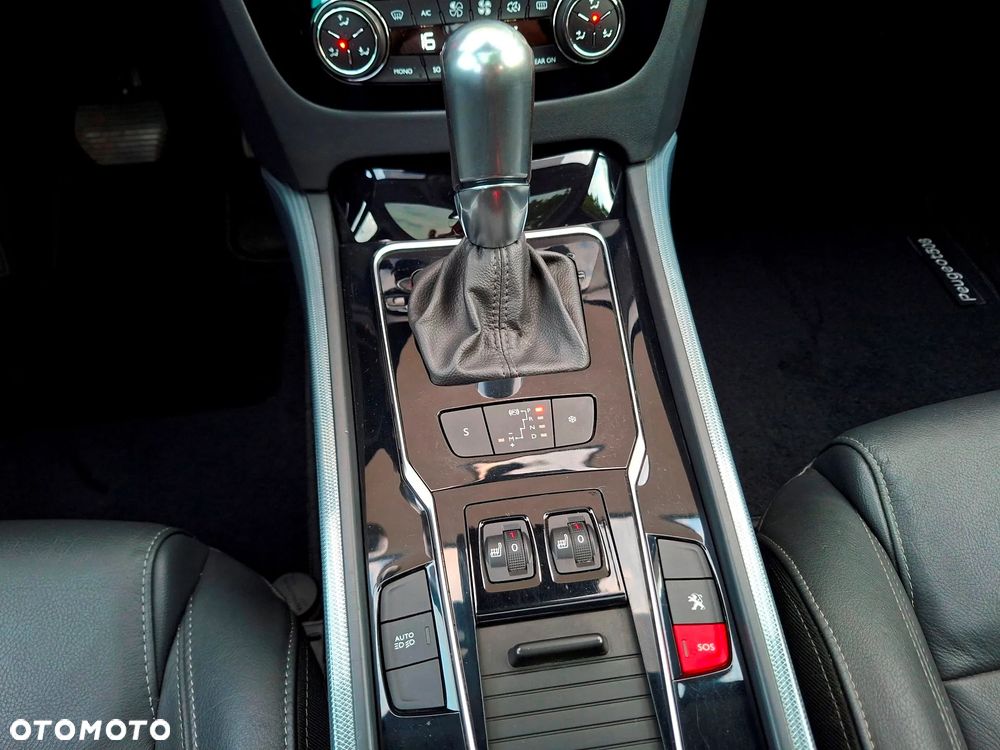 Peugeot 508 BlueHDi 180 EAT6 Stop&Start Allure - 29