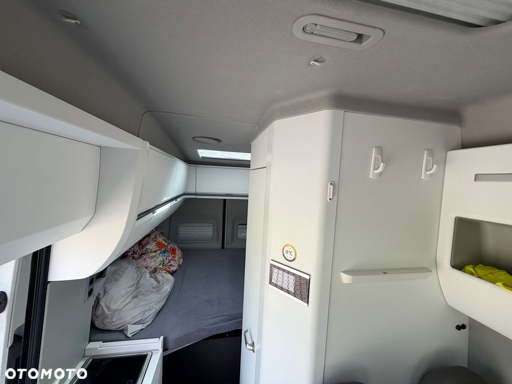 Volkswagen CRAFTER GRAND CALIFORNIA 600 - 33