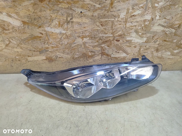FIESTA MK7 LIFT LAMPA PRAWY PRZÓD C1BB13W029AE 12-17
