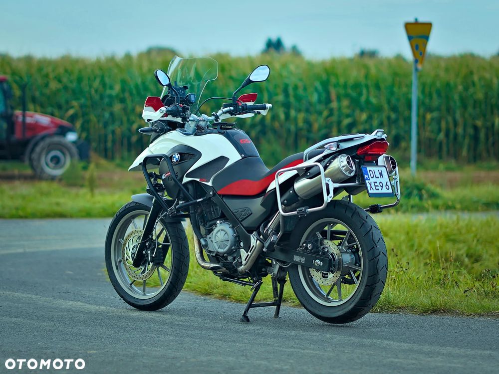 BMW G - 8