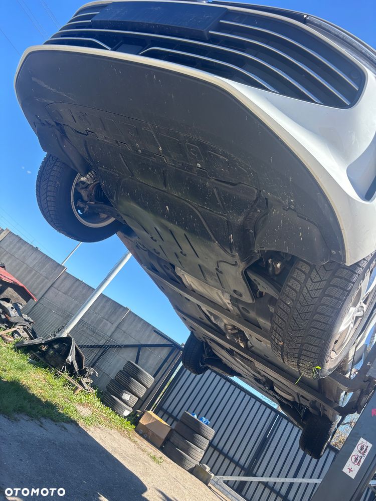 Volkswagen Passat 2.0 TDI EVO Business DSG - 20
