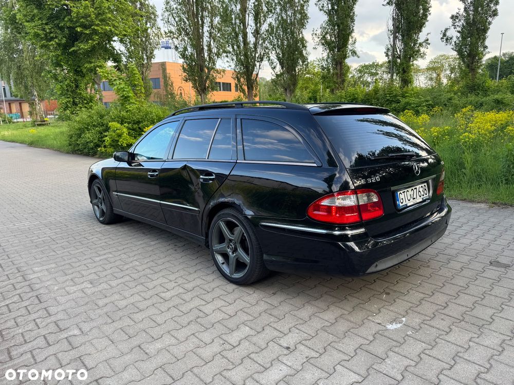 Mercedes-Benz Klasa E 320 CDI T Avantgarde - 9