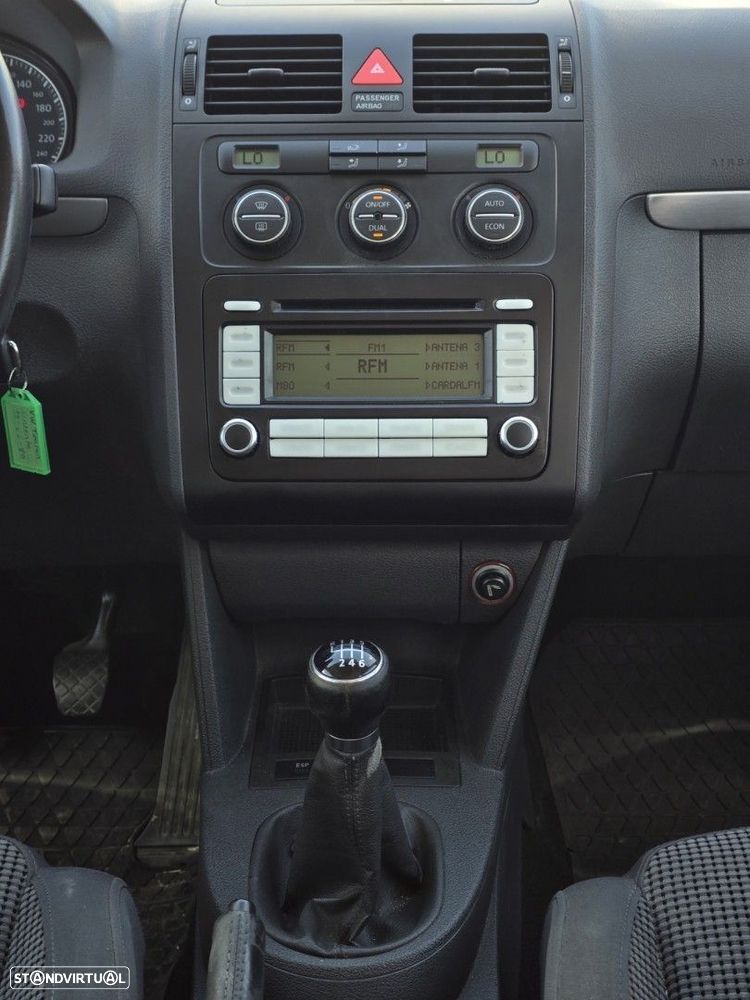 VW Touran 2.0 TDI Blue.Highline 7L - 20