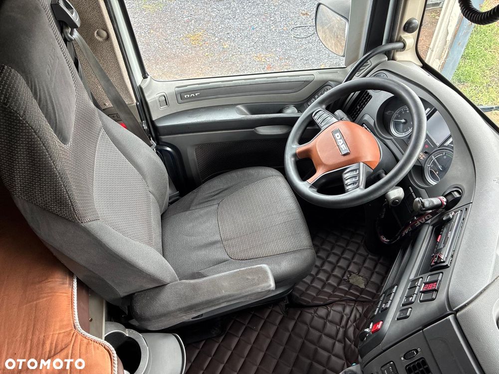 DAF XF 106 + naczepa mega , Low Deck - 4