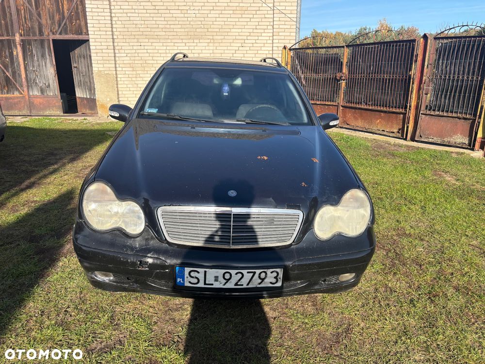 Mercedes-Benz C180