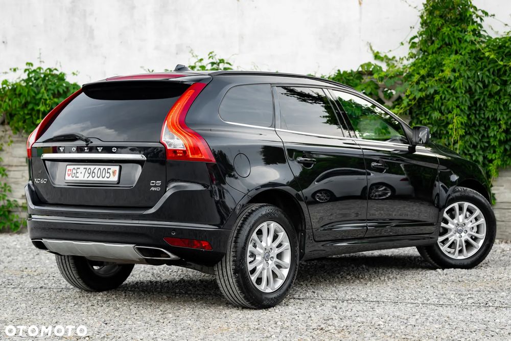 Volvo XC 60 D5 AWD Geartronic Momentum - 15