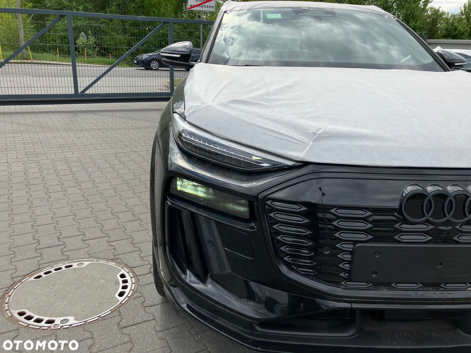 Audi Q6 e-tron - 11