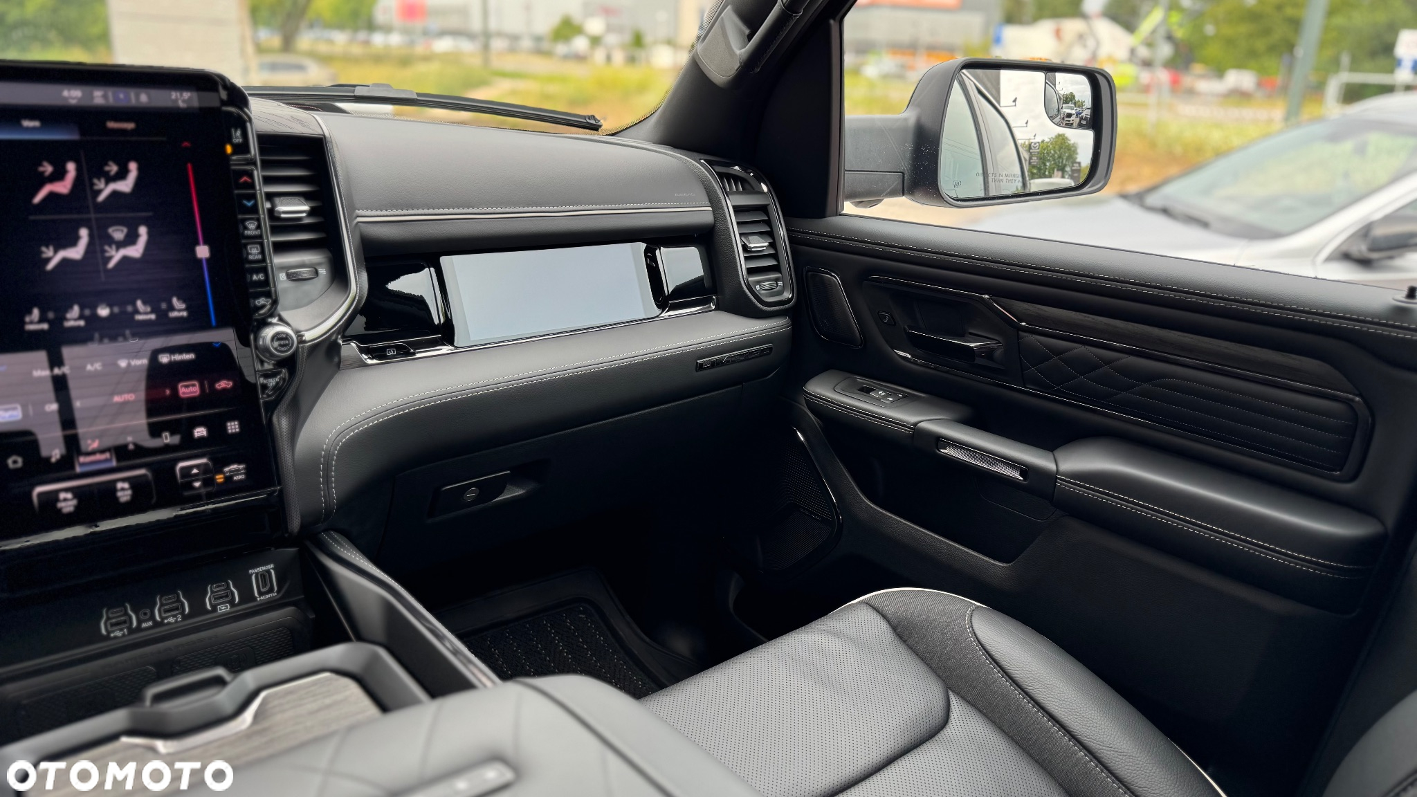 Dodge RAM 1500 5.7 4x4 - 17