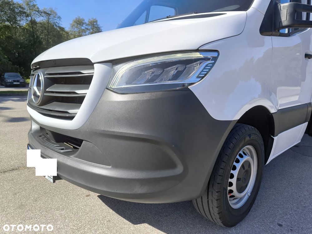 Mercedes-Benz Sprinter - 20