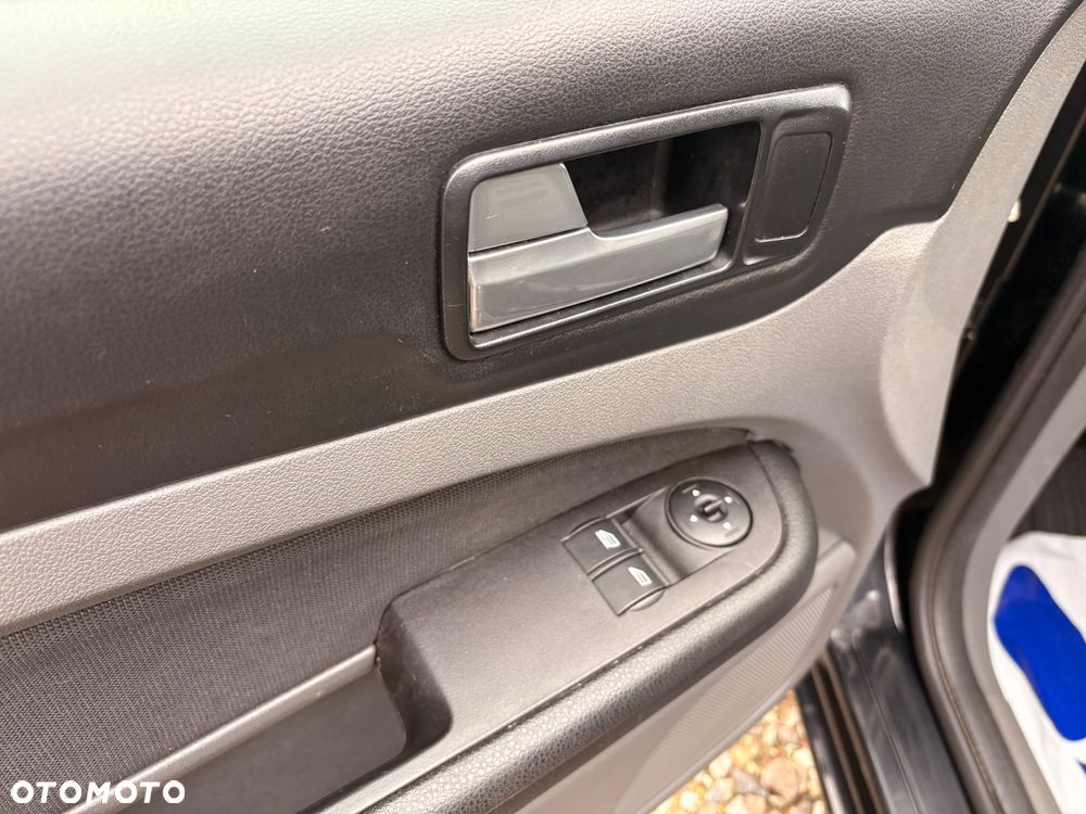 Ford Focus 1.6 Ti-VCT Titanium - 14