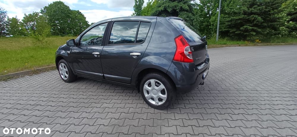 Dacia Sandero - 10