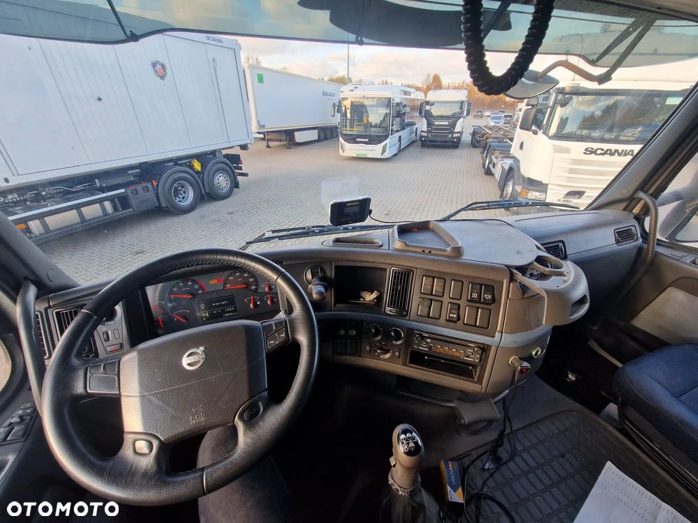 Volvo Rama Odnowiona, Opony 10 mm bieżnika MEGA - 16