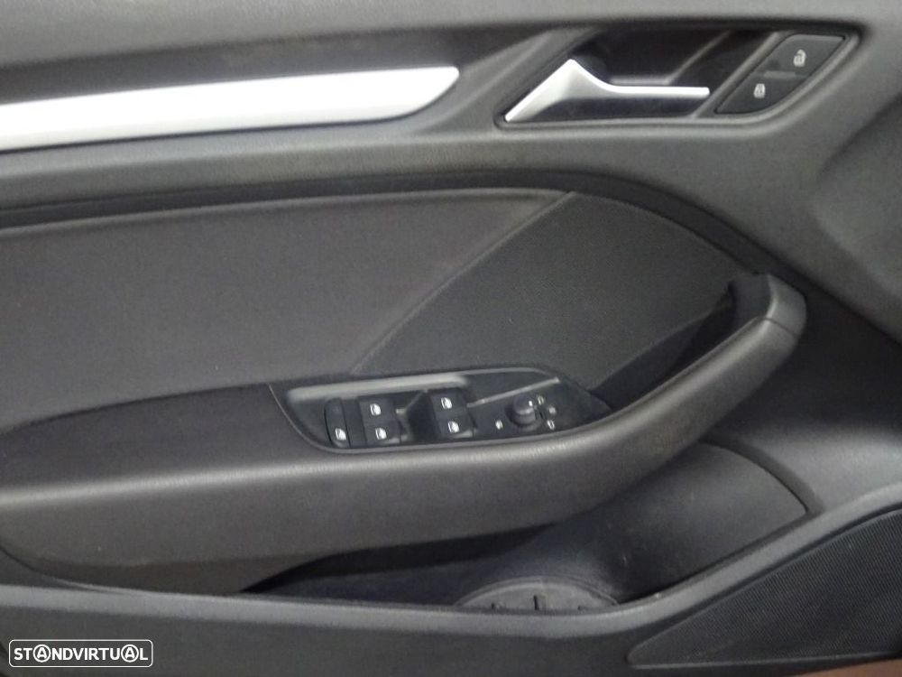 Audi A3 Limousine 30 TDI - 9