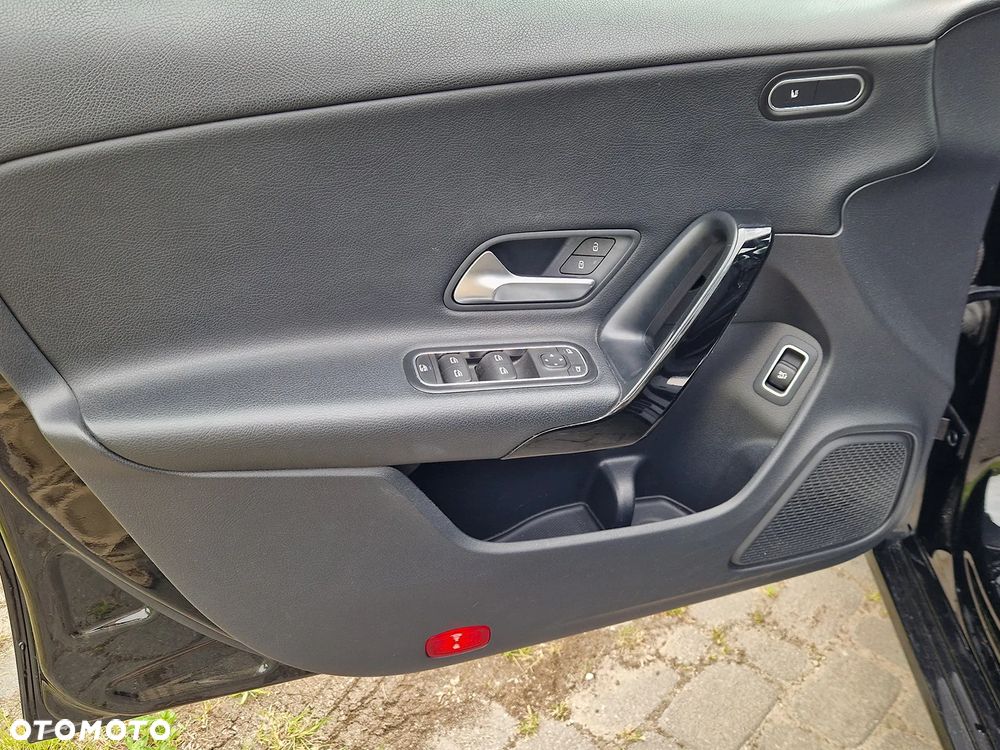Mercedes-Benz CLA - 28