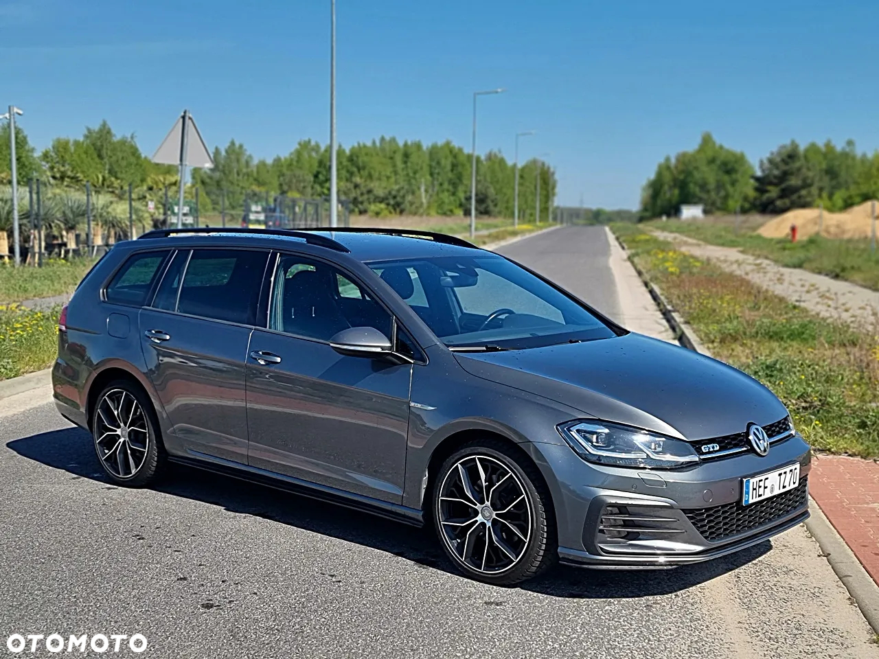 Volkswagen Golf - 4