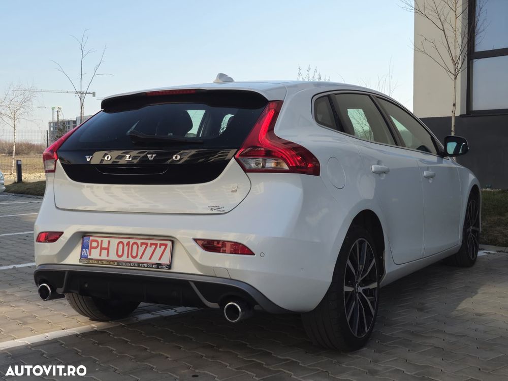 Volvo V40 D3 Aut. R-Design - 6
