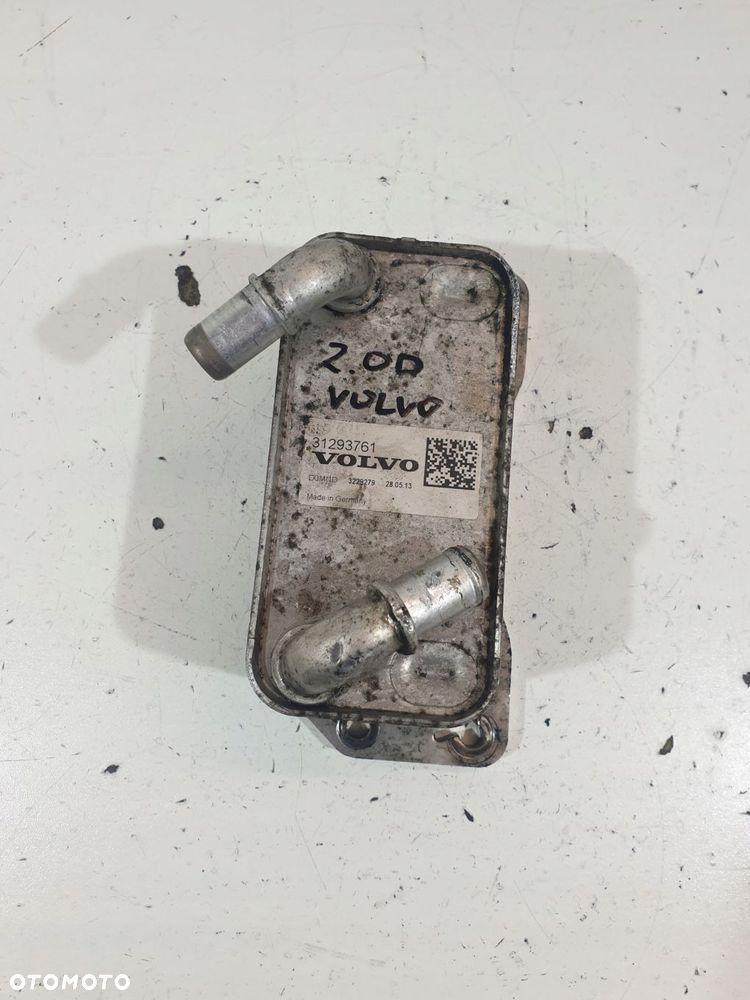 chłodnica oleju 31293761 2.0d4 d4204t5 181km volvo - 1