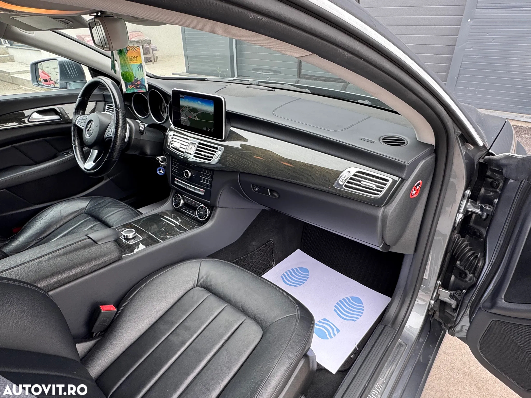 Mercedes-Benz CLS - 11