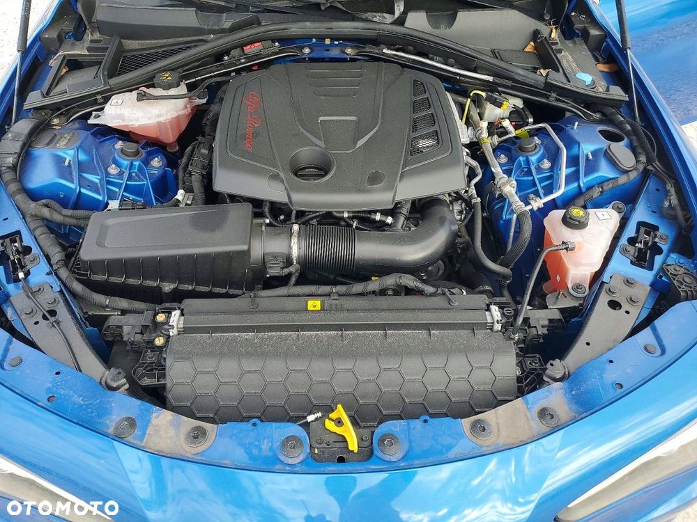 Alfa Romeo Giulia 2.0 Turbo TI Q4 - 10