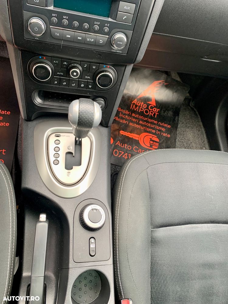 Nissan Qashqai+2 2.0 dCi DPF 4x4 Aut acenta - 10