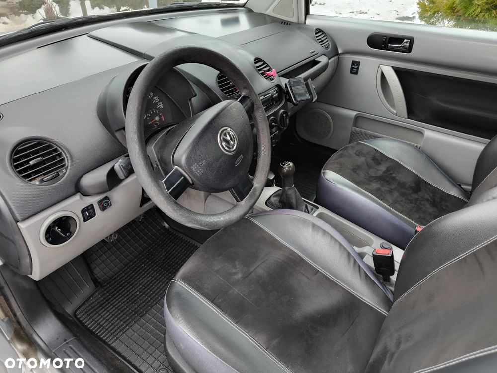 Volkswagen New Beetle 1.6 - 6