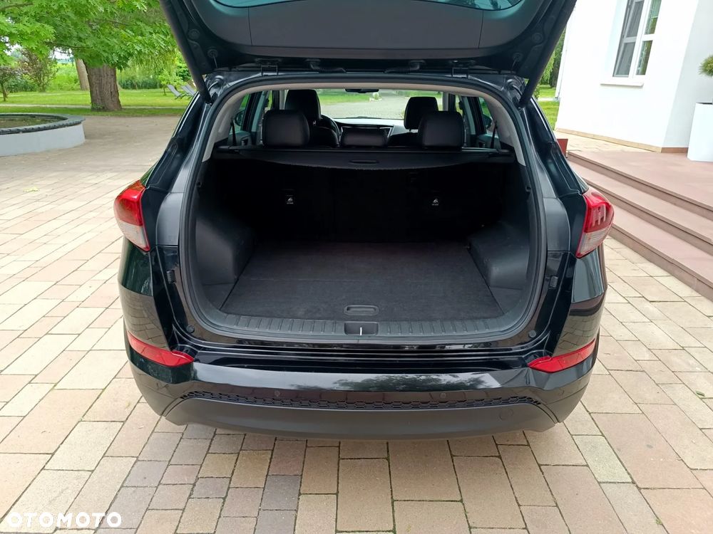 Hyundai Tucson blue 1.7 CRDi 2WD DCT Premium - 36