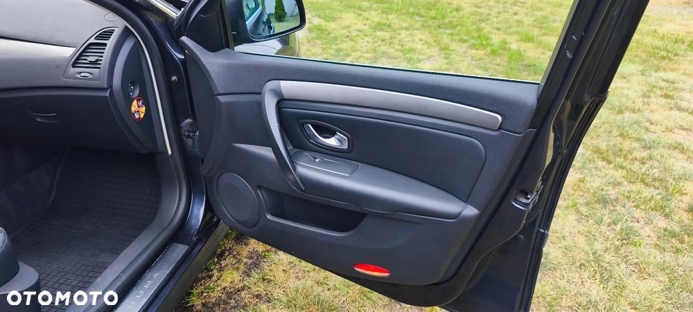 Renault Laguna 2.0 DCi Dynamique - 9