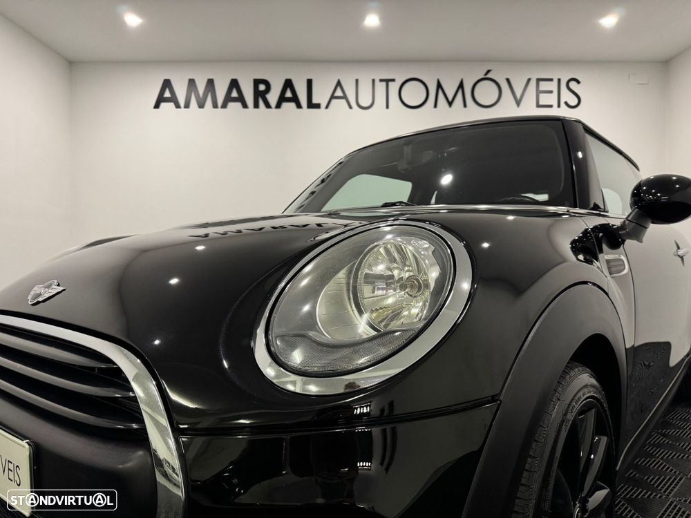 MINI 3 Portas One - 13