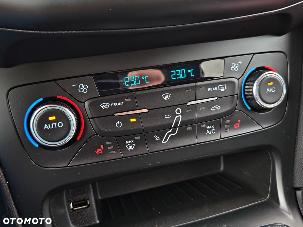 Ford Focus SW 1.0 EcoBoost Titanium ASS - 20