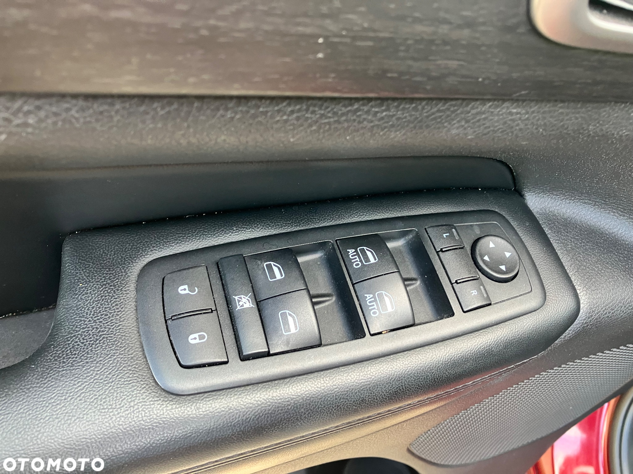 Jeep Grand Cherokee - 13