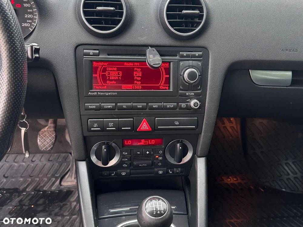 Audi A3 Sportback 2.0 TDI Ambiente - 17