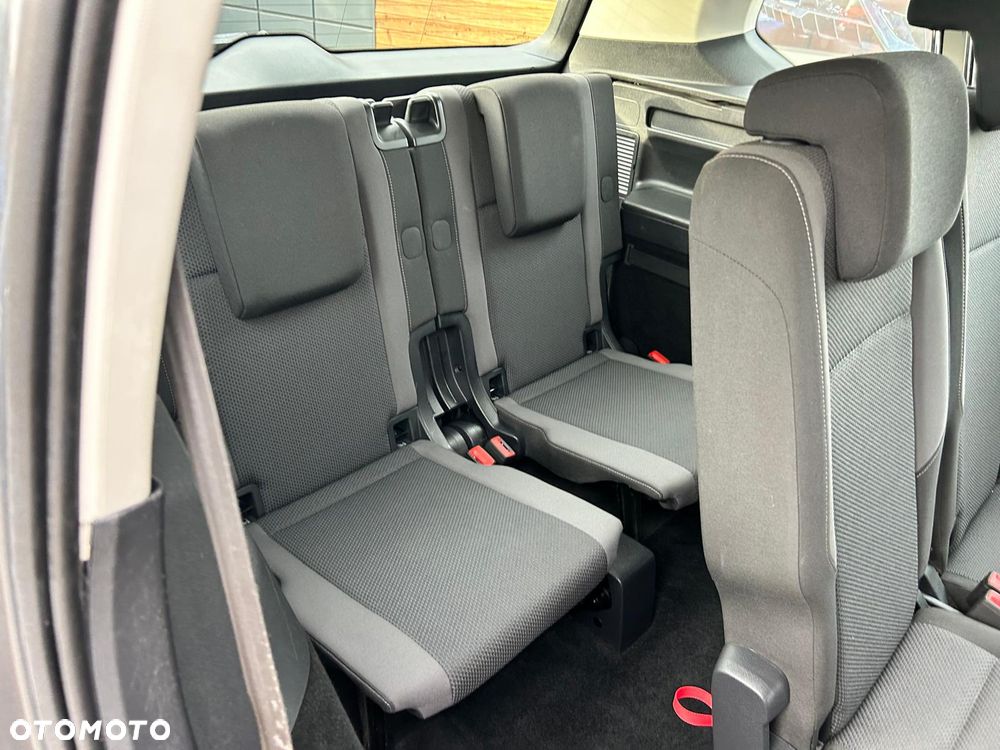 Volkswagen Touran 1.6 TDI BMT Trendline - 23
