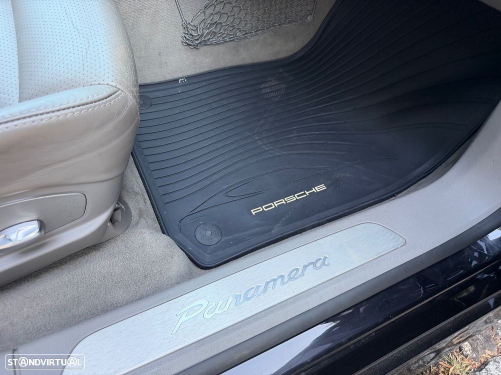 Porsche Panamera Platinum Edition - 27