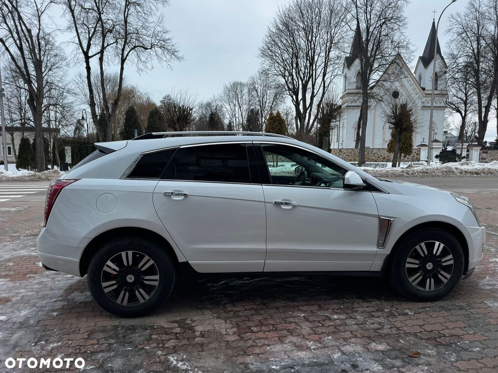 Cadillac SRX - 2