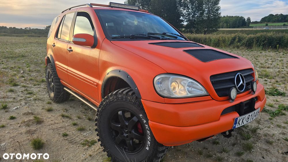 Mercedes-Benz ML - 14