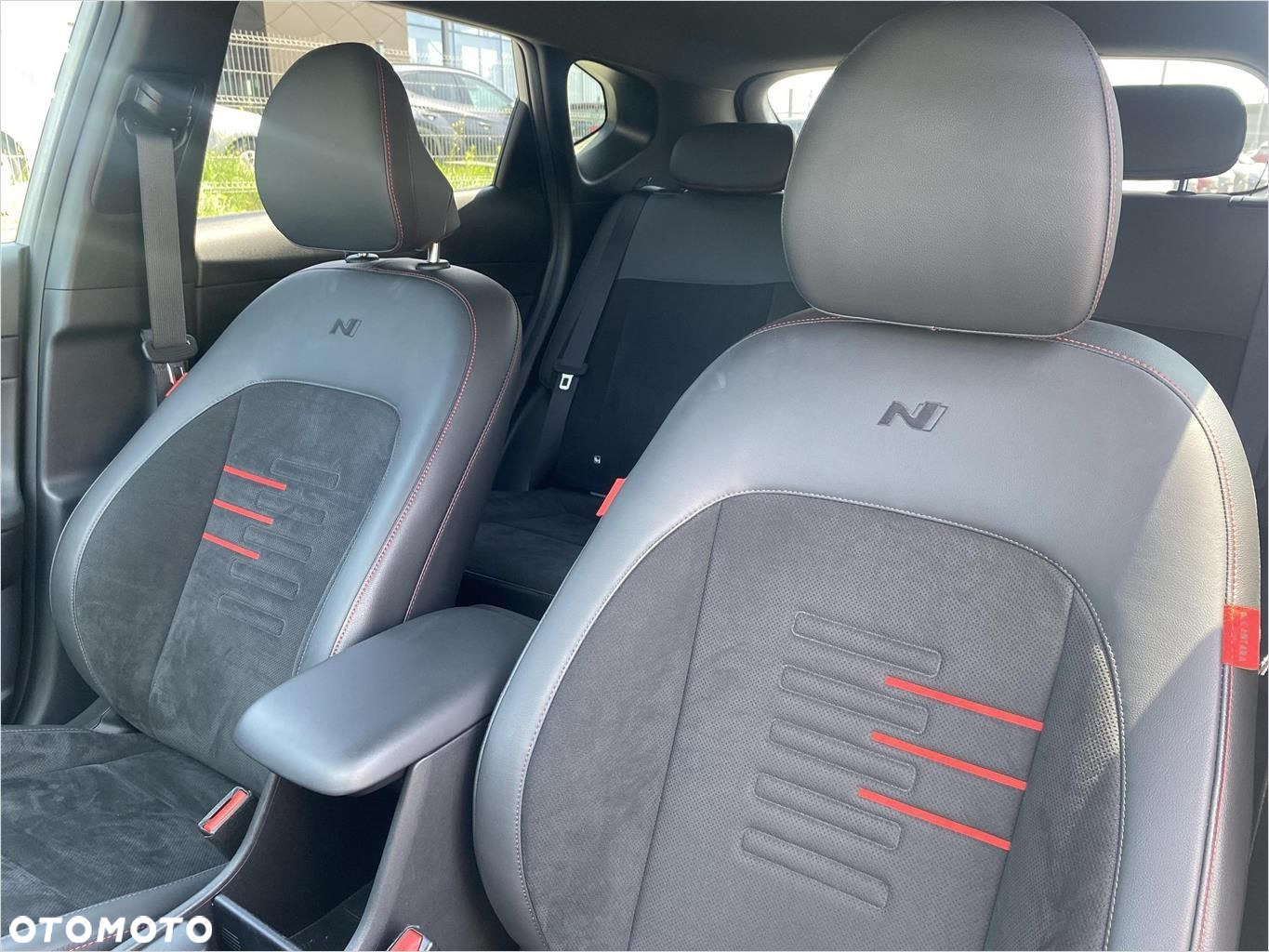 Hyundai Kona - 11