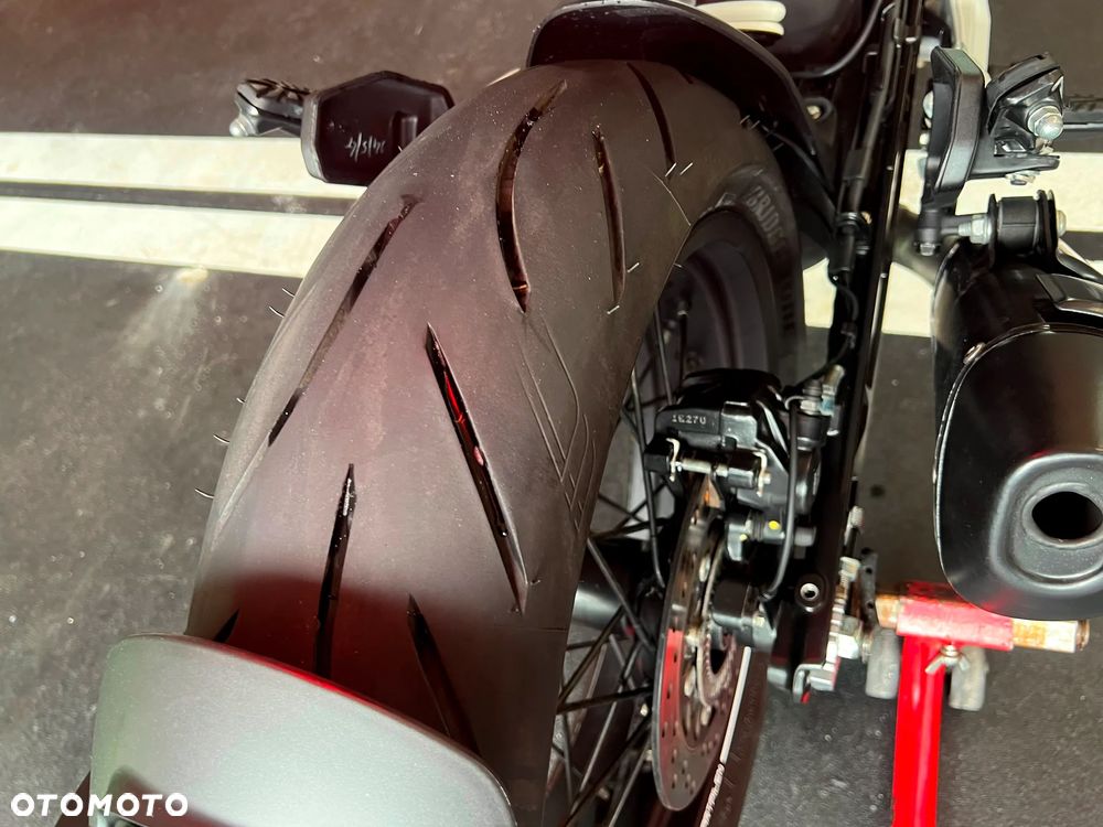 Husqvarna Svartpilen - 26