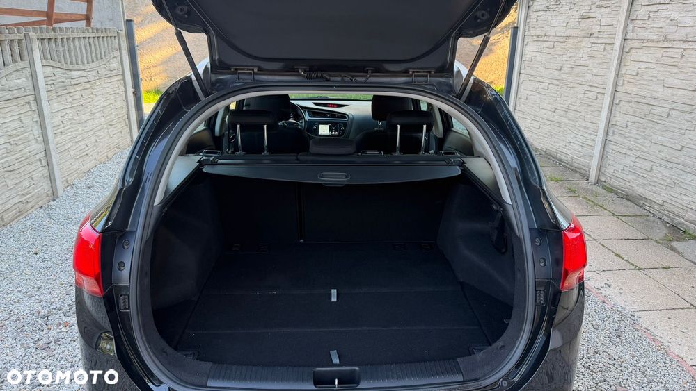 Kia Ceed - 37