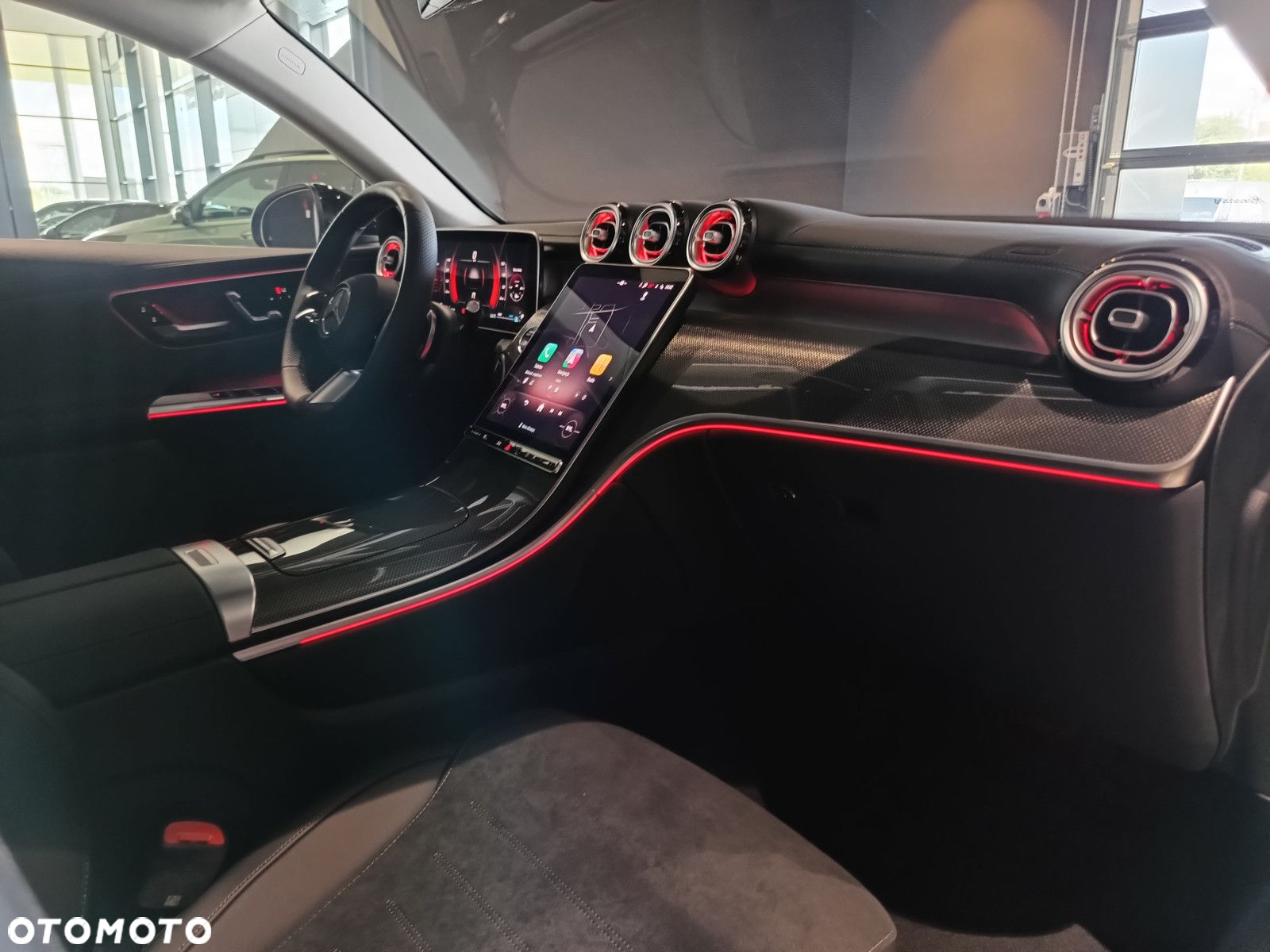 Mercedes-Benz GLC - 12