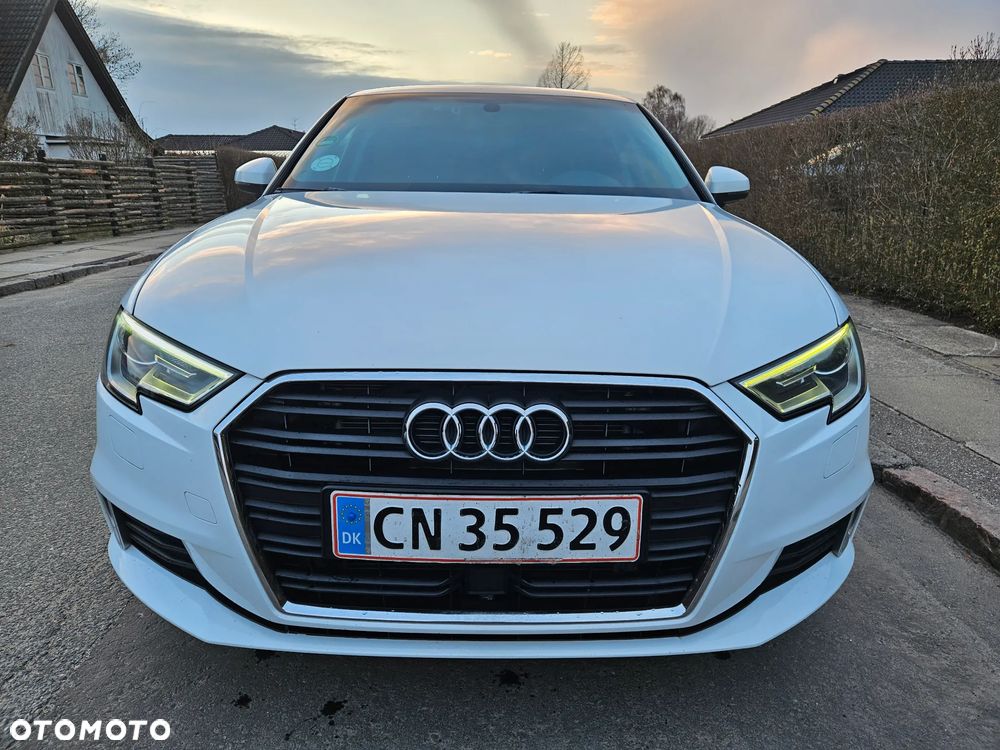 Audi A3 Sportback 1.4 TFSI CoD S tronic - 25