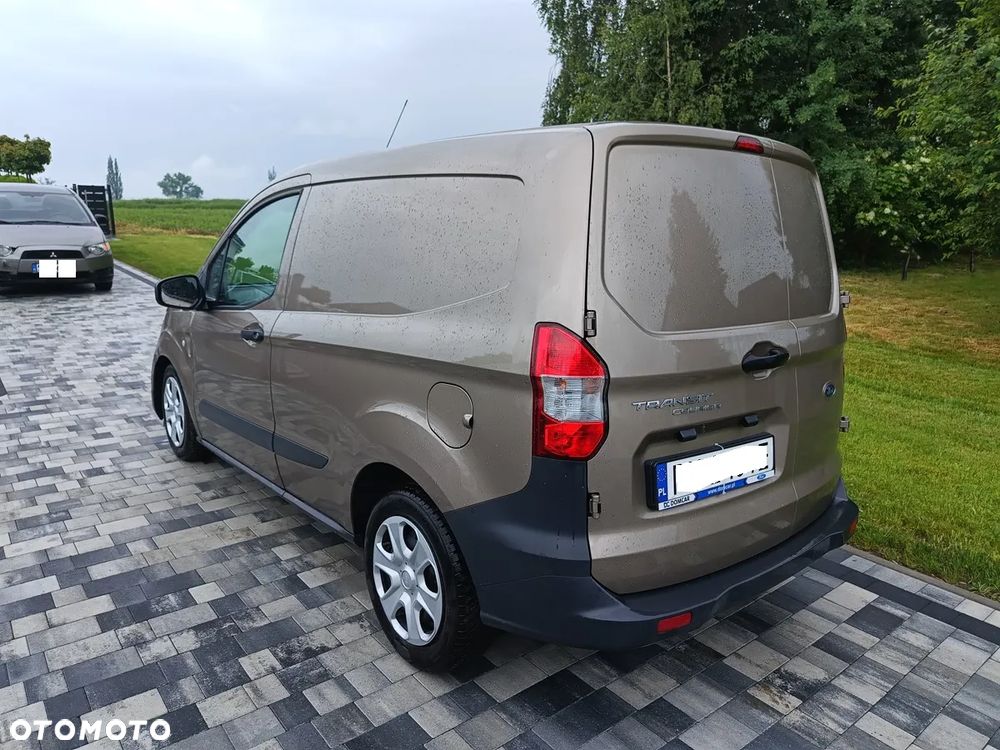Ford Transit Courier - 3