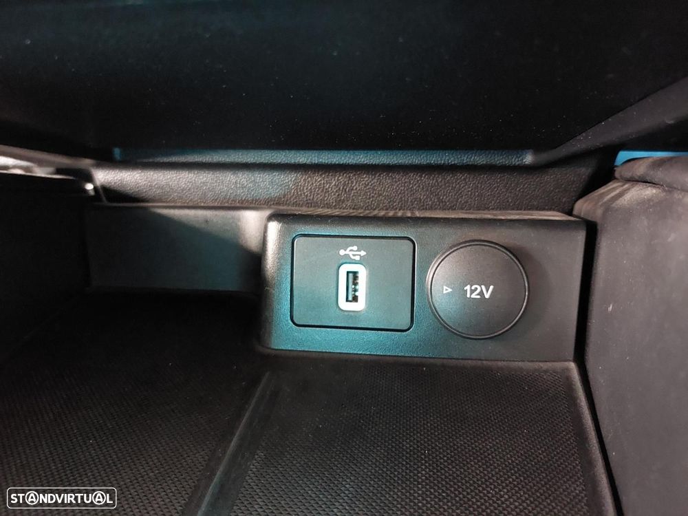 Ford Focus SW 1.5 TDCi EcoBlue Titanium - 33