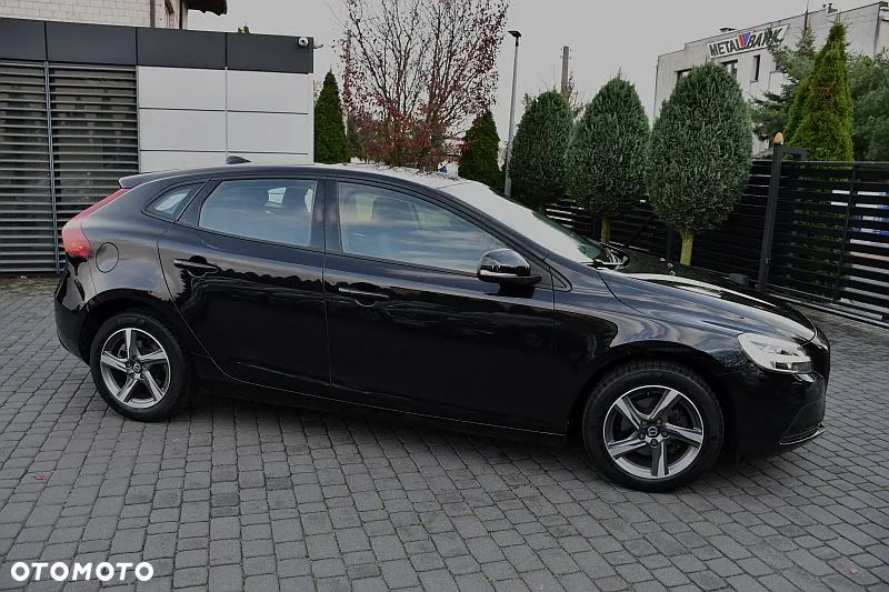 Volvo V40 D2 Momentum - 39